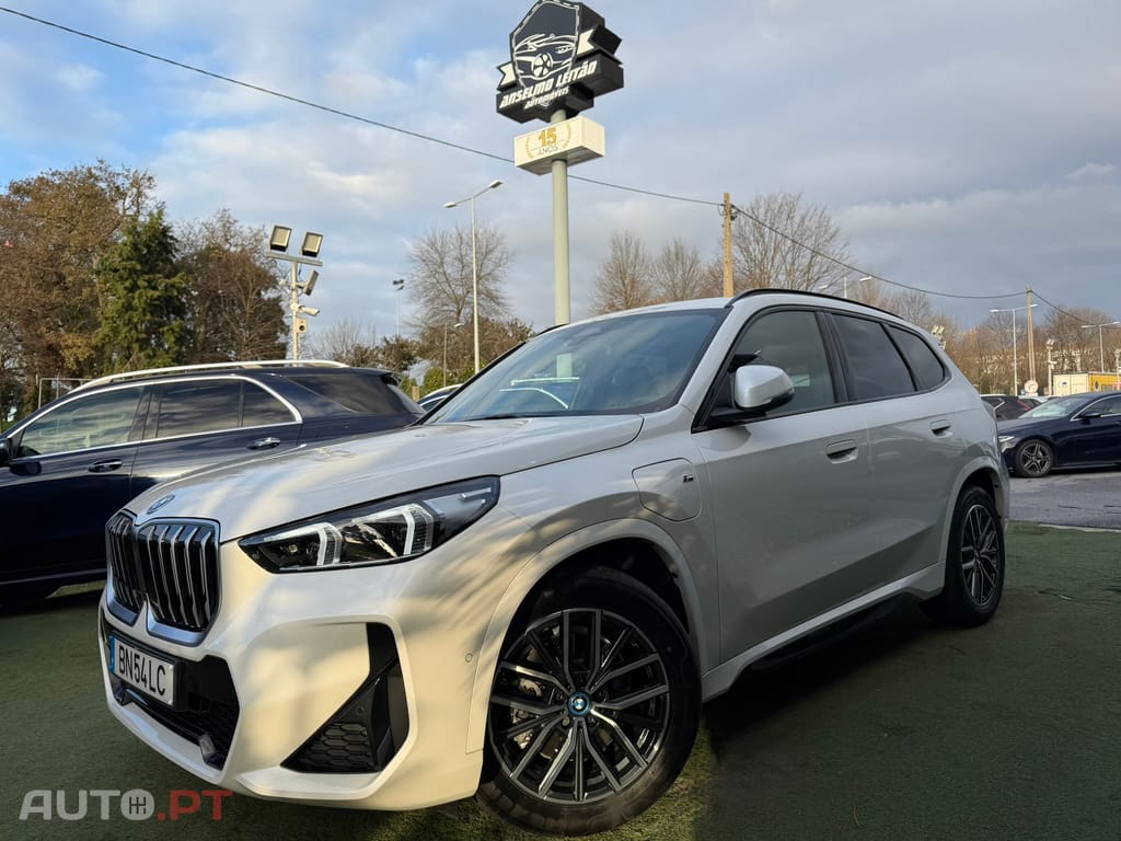 BMW X1 xDrive25e Pack Desportivo M