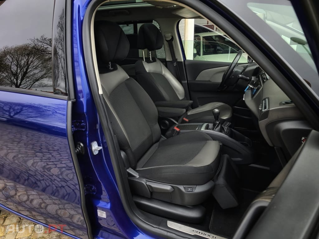 Citroen C4 Grand Picasso BlueHDi 120 SHINE