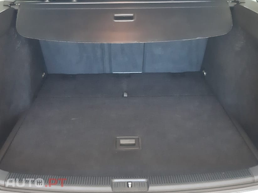 Volkswagen Golf Variant Confortline 1.6 TDI 105 CV