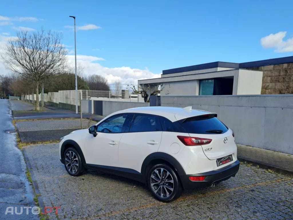 Mazda CX-3 1.8 Sky.Advance Navi