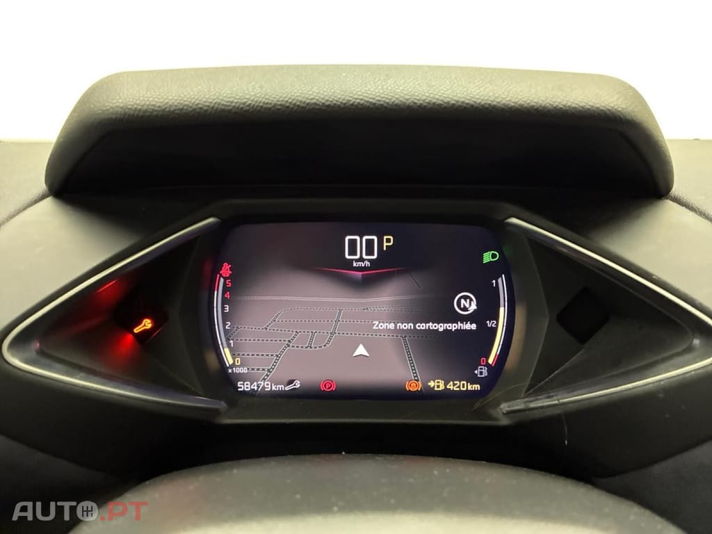 DS DS3 Crossback 1.5 BlueHDi Ines de la Fressange Paris EAT8