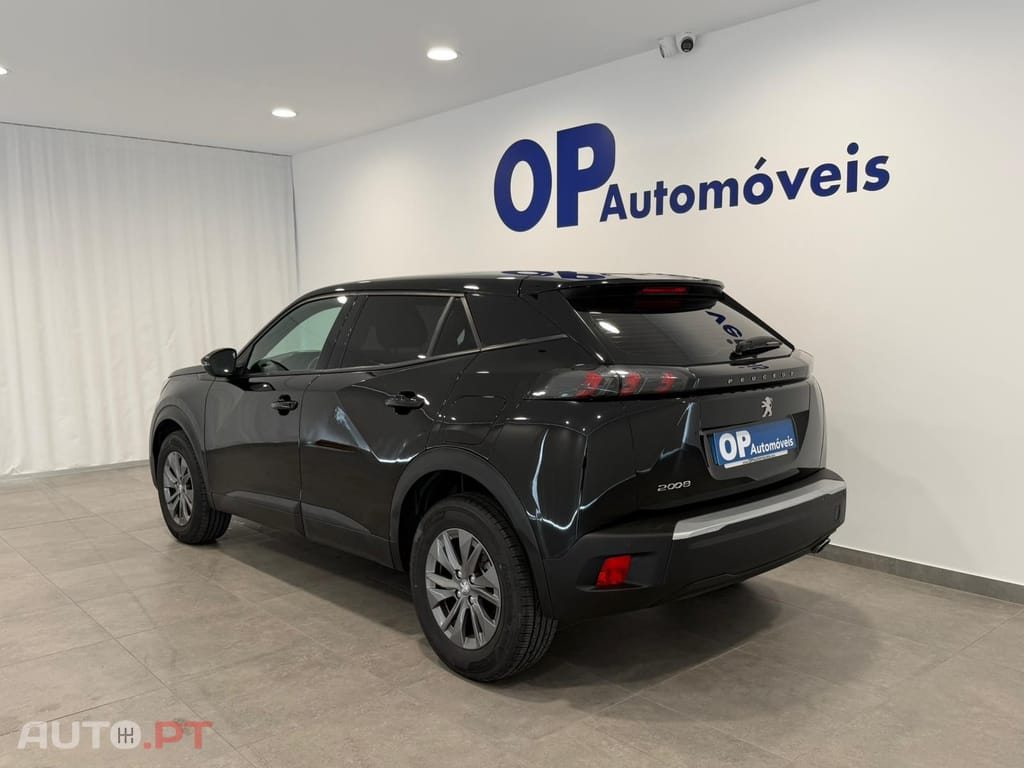 Peugeot 2008 1.5 BlueHDi Active Pack EAT8