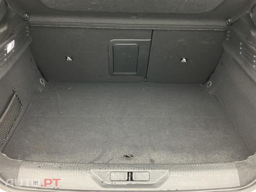 Peugeot 308 1.6 Hybrid Allure e-EAT8