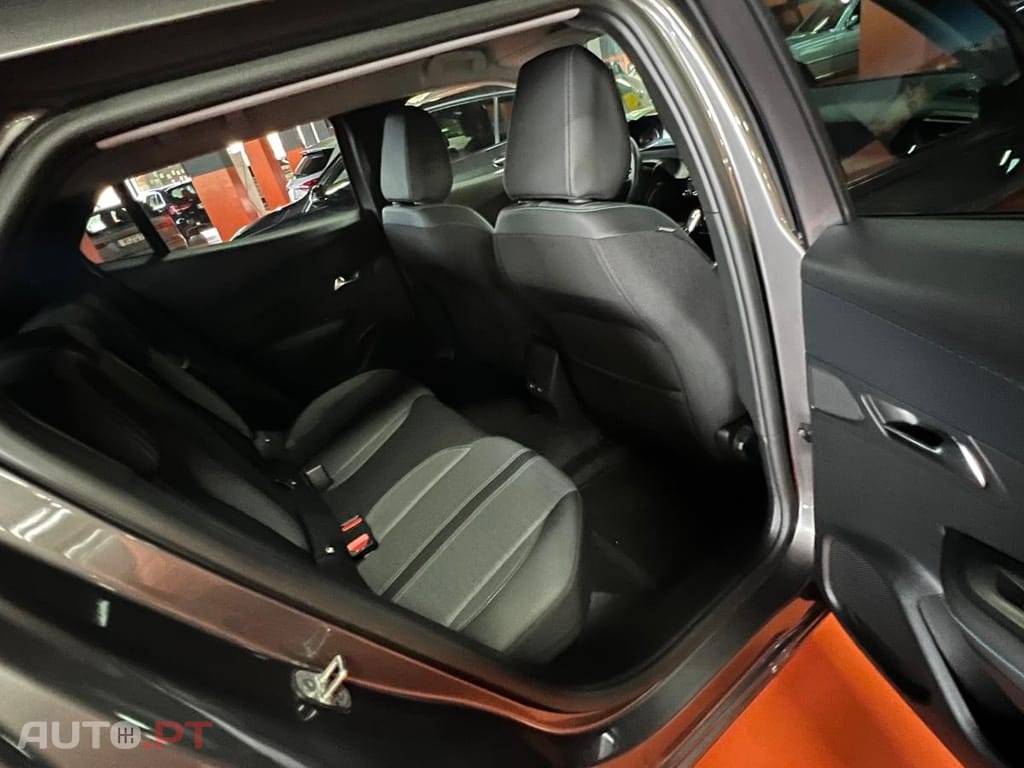 Peugeot 2008 LOUNGE  S&S