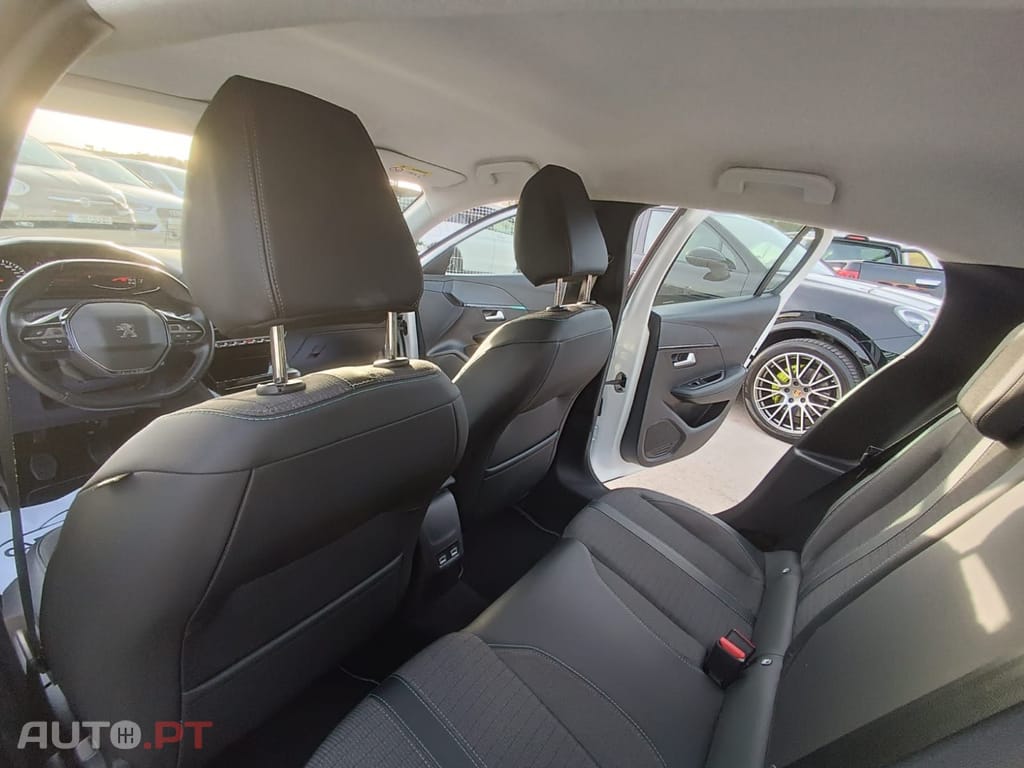 Peugeot 208 1.5 BlueHDi Allure Pack