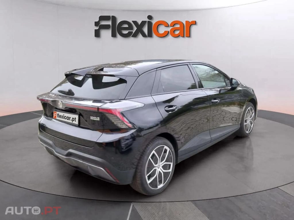 MG MG4 64 kWh Luxury