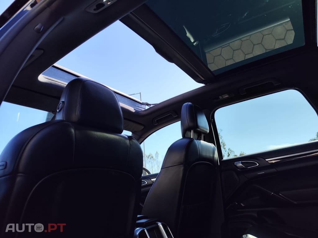 Porsche Cayenne Platinum Edition