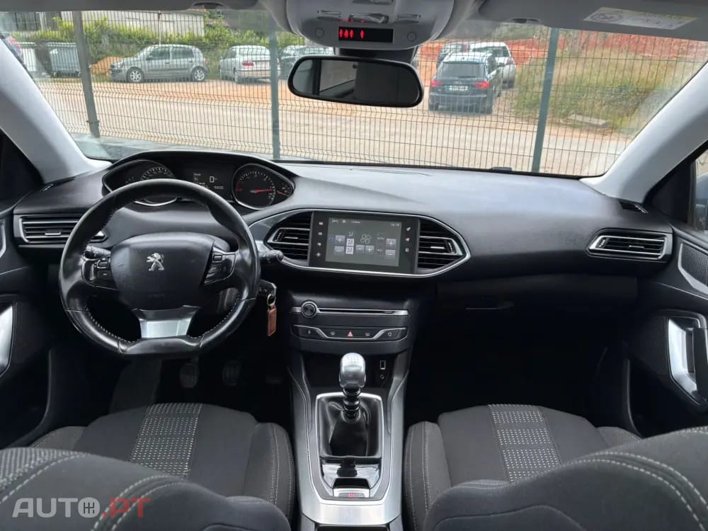 Peugeot 308 1.6 BlueHDi Allure J17