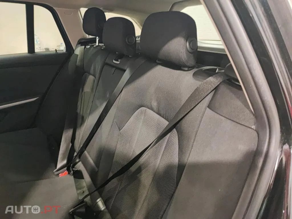 BMW 330 e Touring Corporate Edition Auto