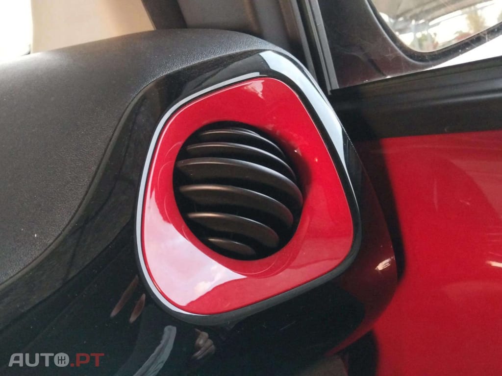 Toyota Aygo 1.0 VVti Exclusive Red