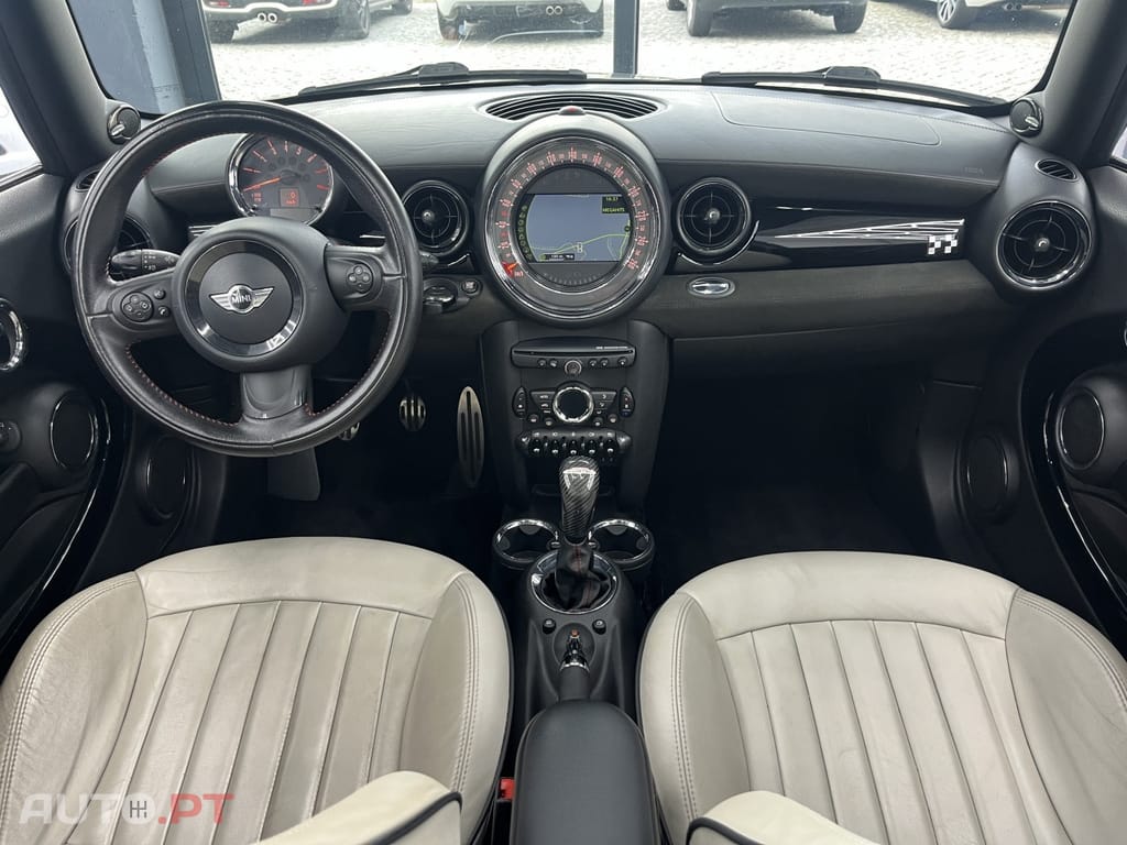 MINI Cooper John Cooper Works