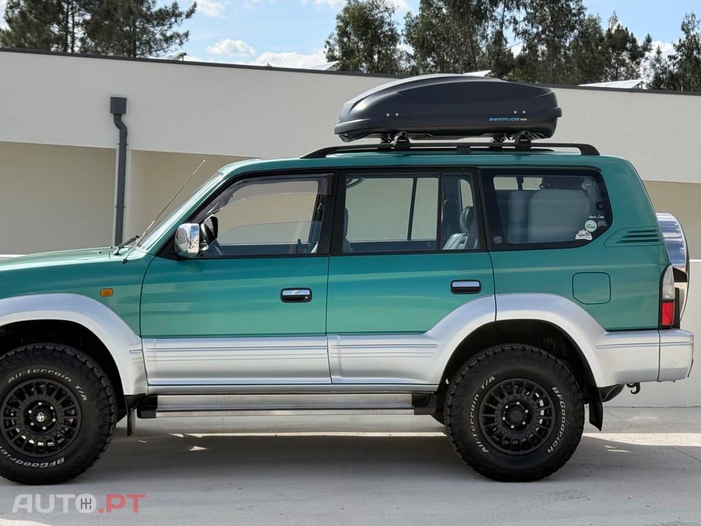 Toyota Land Cruiser 8 lugares