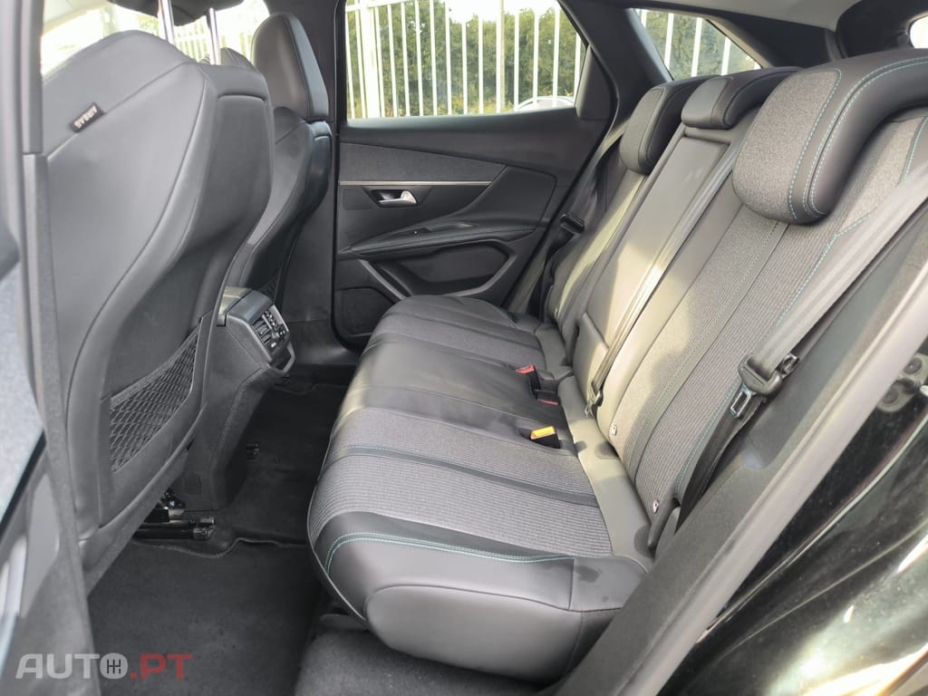 Peugeot 3008 1.5 BlueHDi Allure Pack