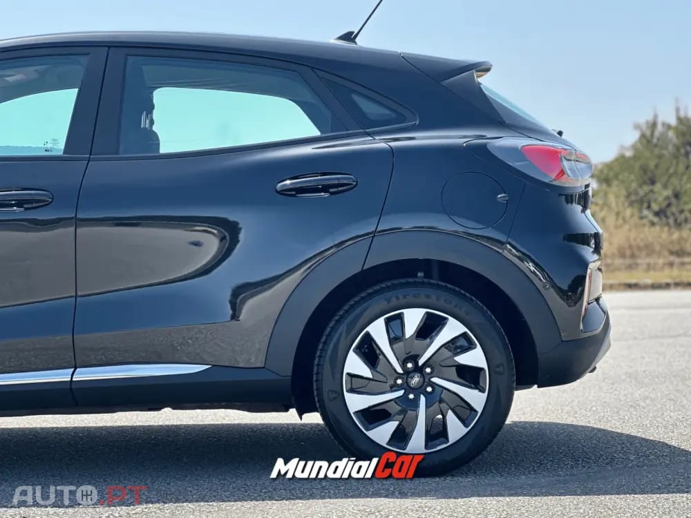 Ford Puma 1.0 EcoBoost Hybrid TITANIUM