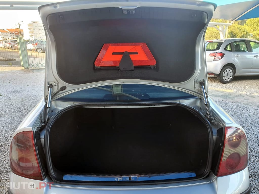 Volkswagen Passat 1.9 TDi