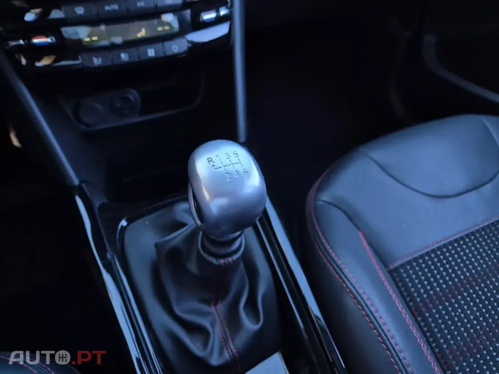 Peugeot 2008 1.6 BlueHDi GT Line