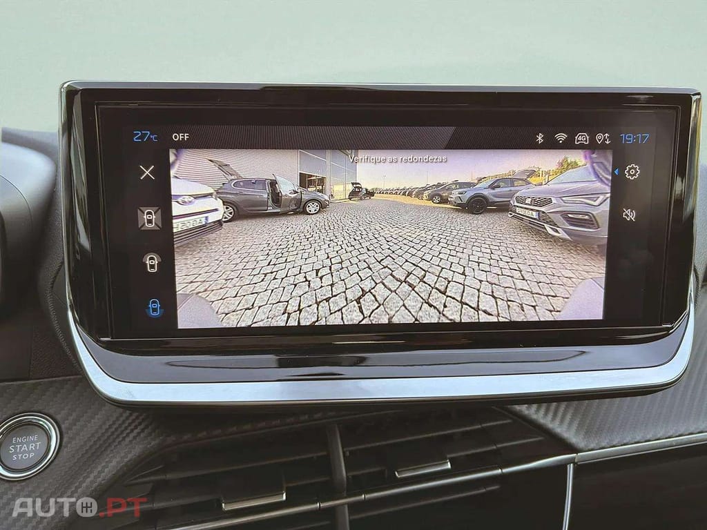 Peugeot E-2008 50 kWh Allure Pack