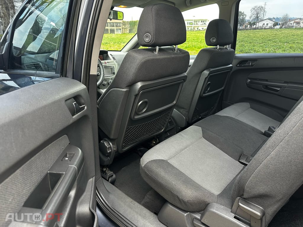 Opel Zafira 1.9 CDTi Enjoy