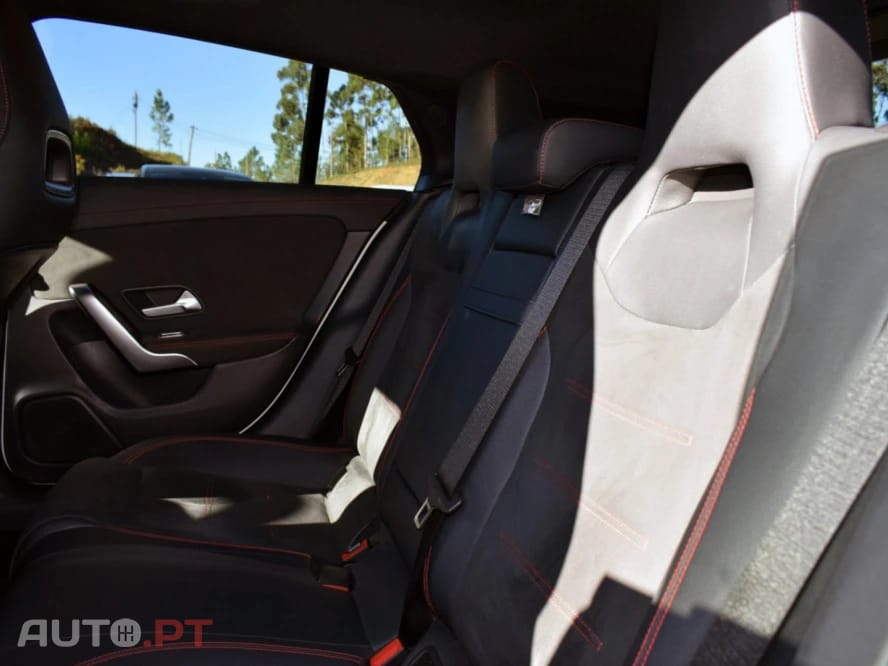 Mercedes-Benz CLA 180 d Shooting Brake AMG Line Aut. 2.0