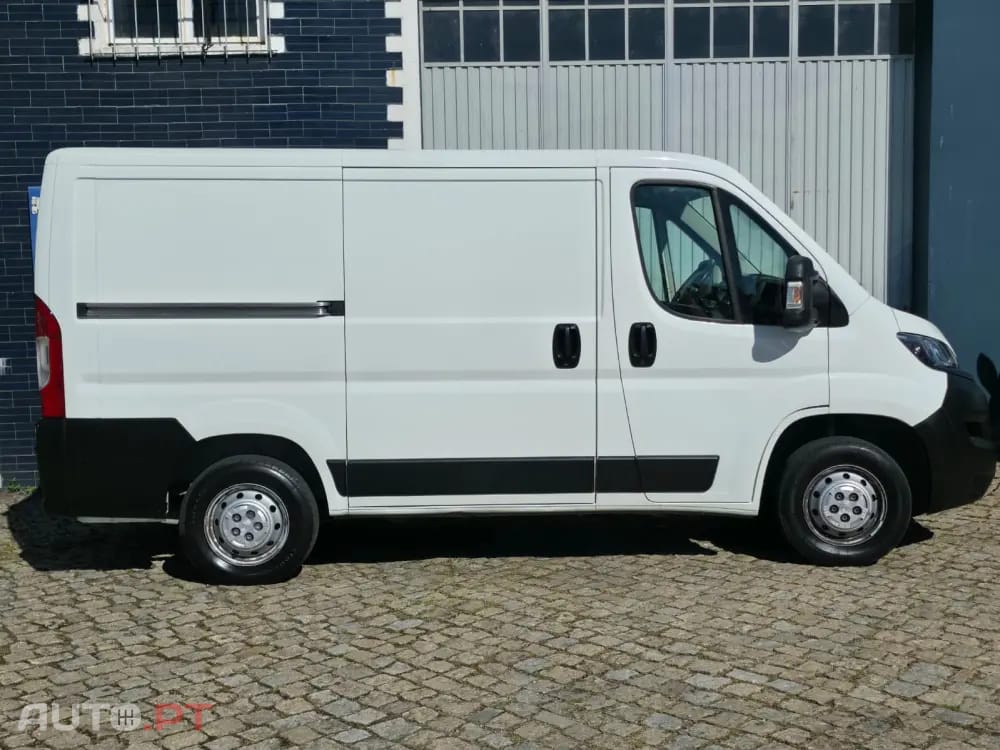 Peugeot Boxer Outro