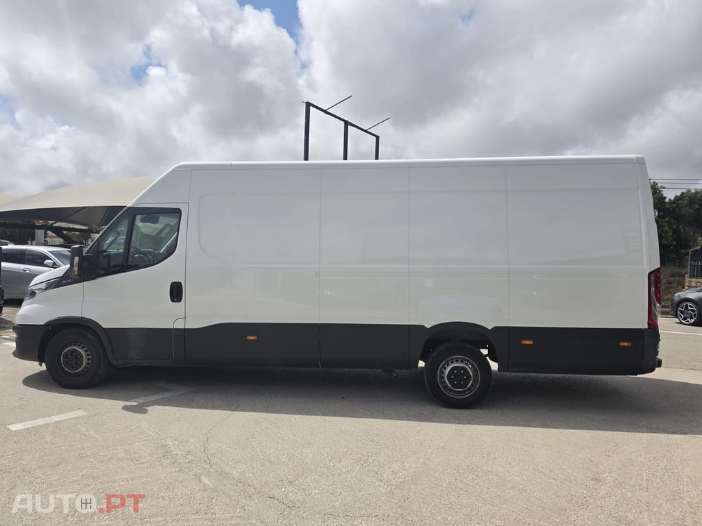 Iveco Daily 2.3D 35S16 Longa