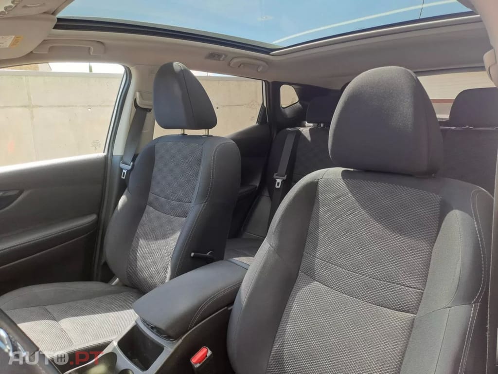 Nissan Qashqai 1.5 dCi N-Connecta
