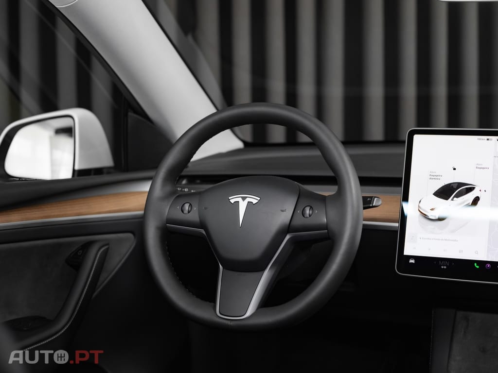 Tesla Model Y Performance Tração Integral