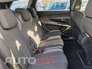 Peugeot 5008 1.5 BlueHDi Allure EAT8