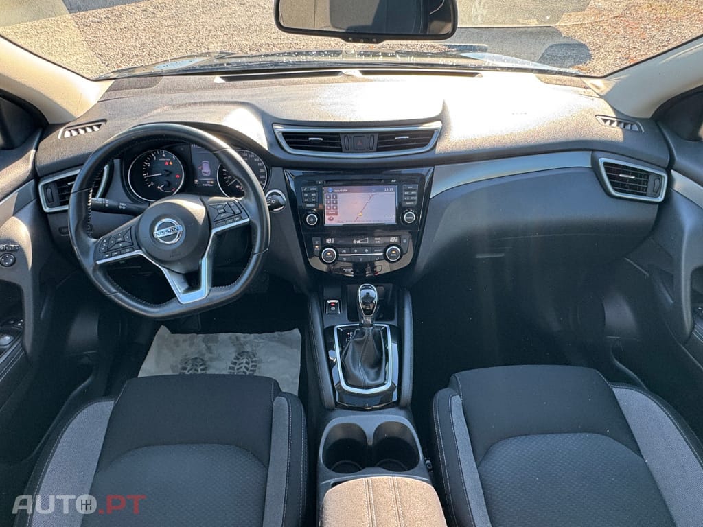 Nissan Qashqai 1.2 DIG-T N-Connecta Xtronic