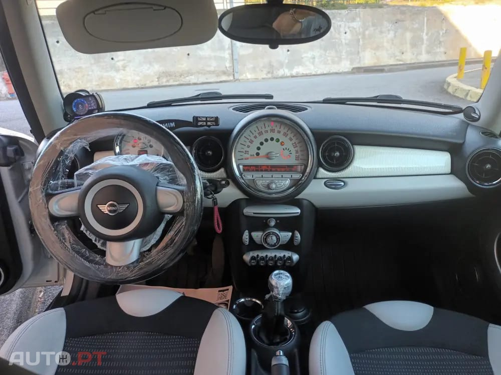 MINI Cooper Cooper D
