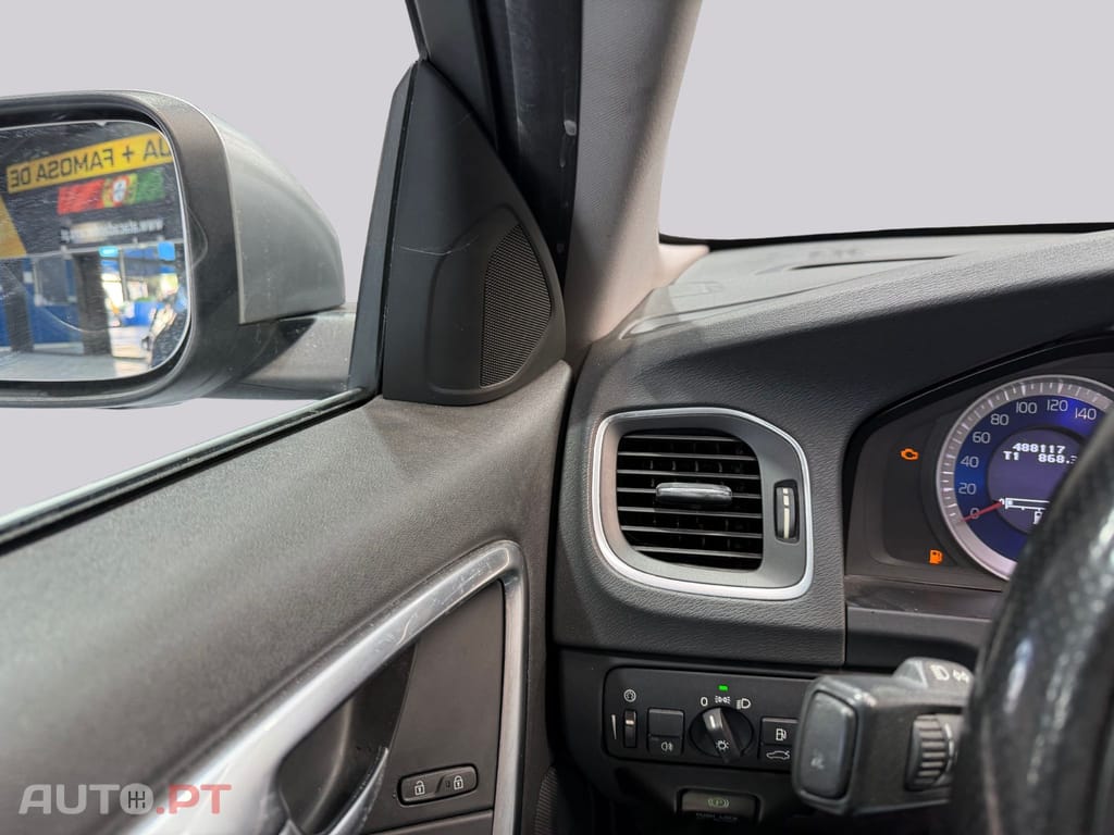 Volvo V60 1.6d  R-design