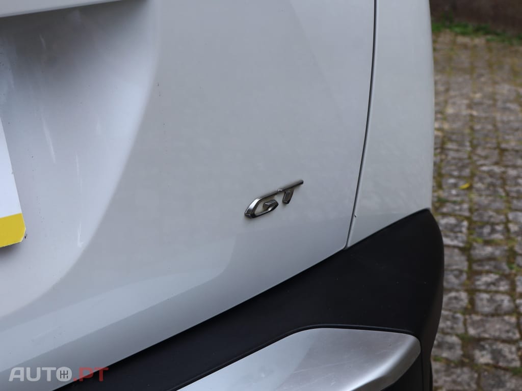 Peugeot 2008 1.5 BlueHDi GT EAT8