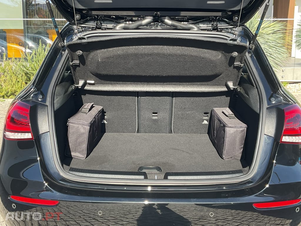Mercedes-Benz A 250 e Style Plus