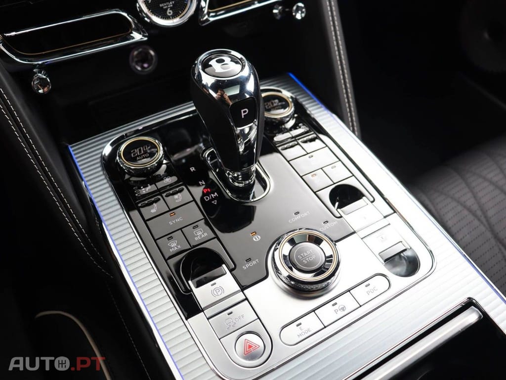 Bentley Flying Spur V6 Hybrid