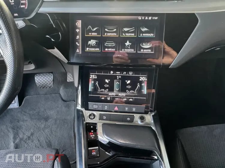 Audi E-Tron 55 quattro S line