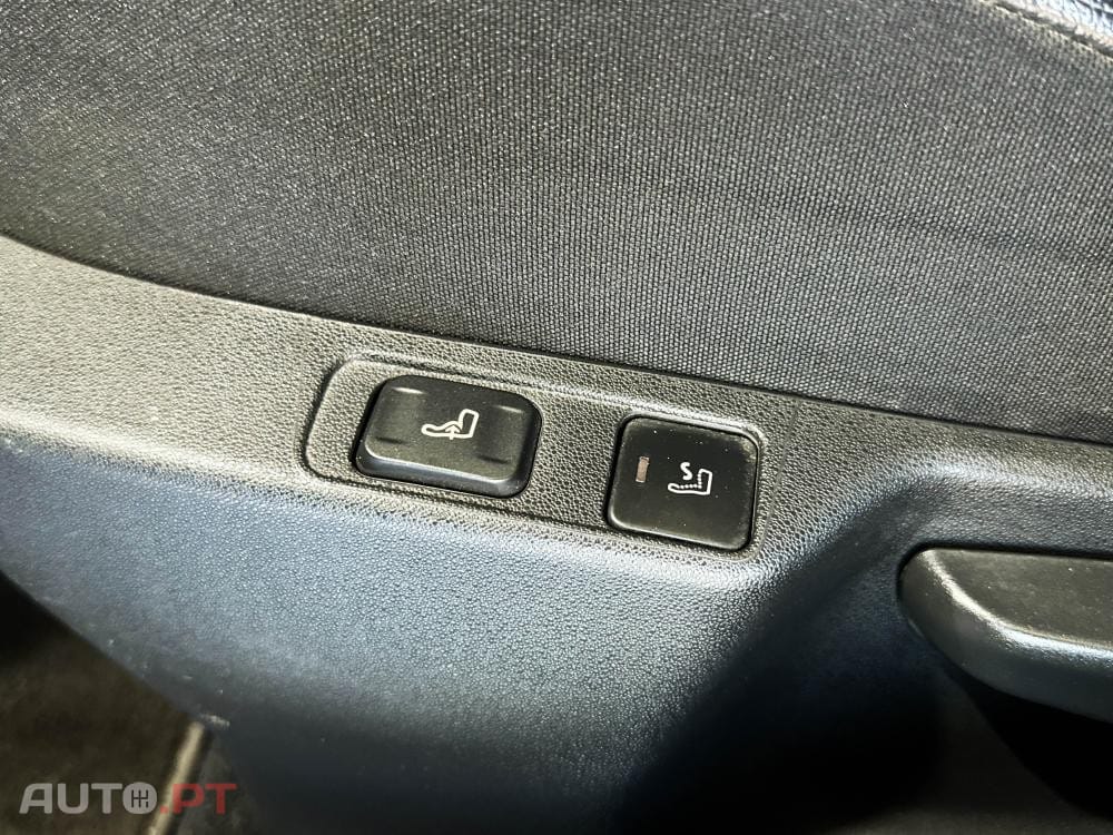 Citroen DS4 1.6 BlueHDi So Chic EAT6 J18