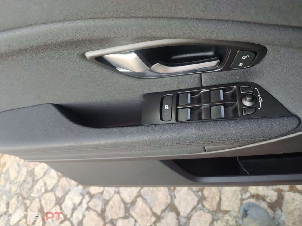 Land Rover Evoque 2.0 D150