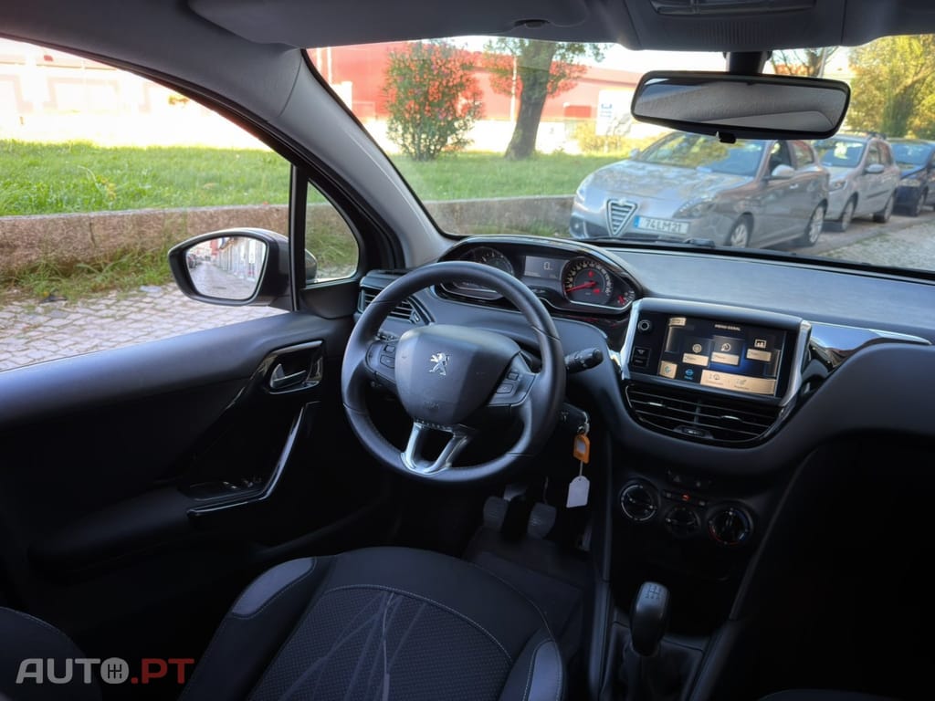 Peugeot 208 1.2 PureTech Access