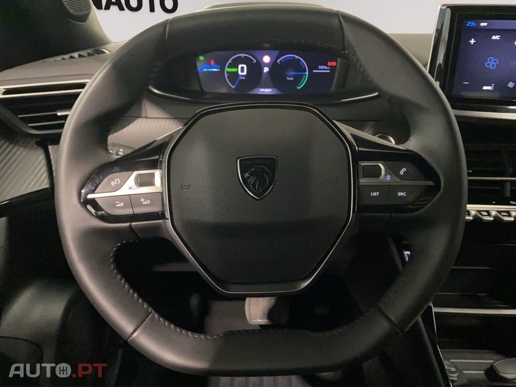 Peugeot E-2008 54 kWh Allure