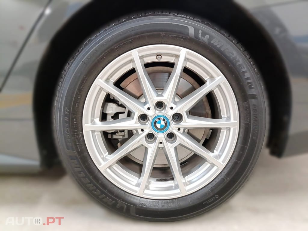 BMW i4 eDrive35