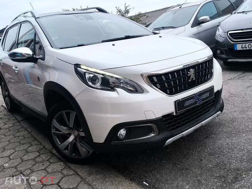 Peugeot 2008 1.2 PureTech Crossway EAT6