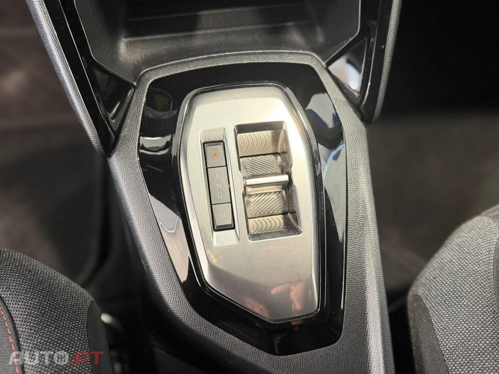 Peugeot 2008 1.5 BlueHDi Active Pack EAT8