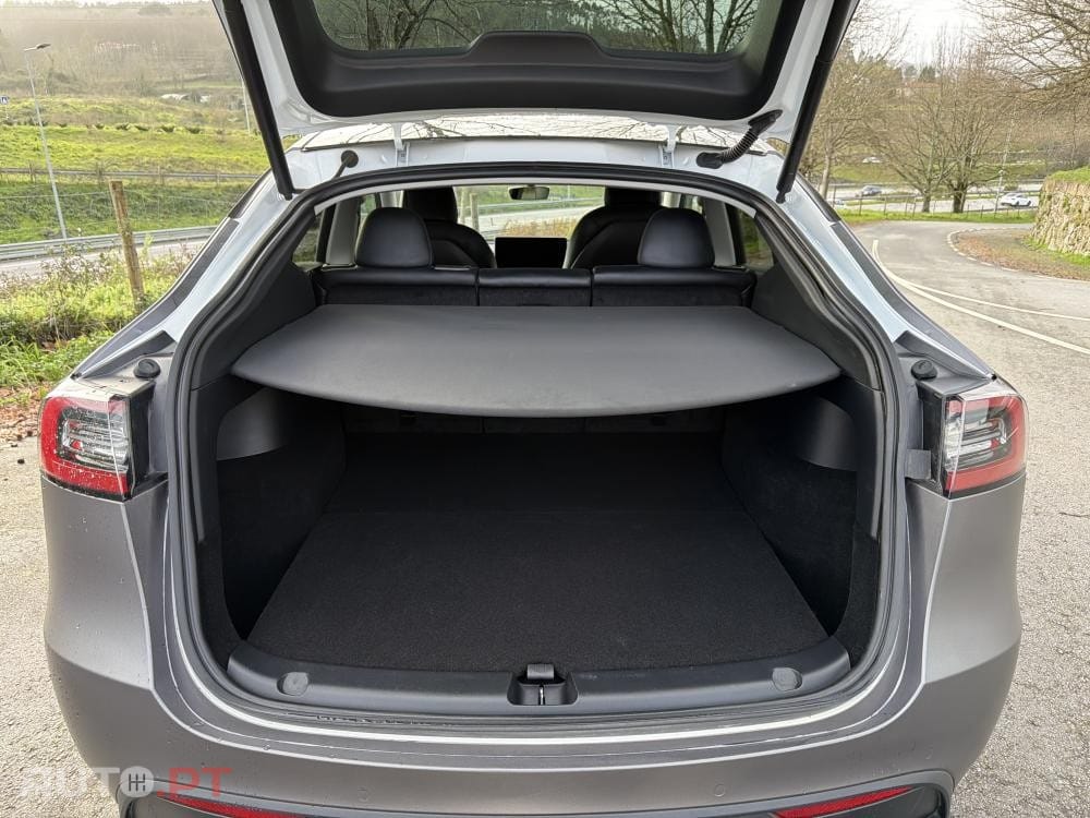 Tesla Model Y Long Range Dual Motor AWD