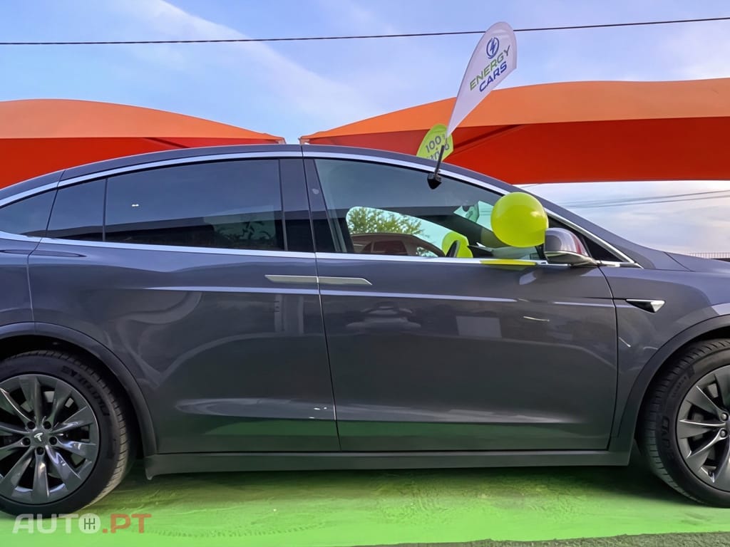 Tesla Model X 100D