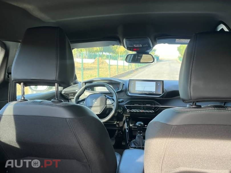 Peugeot 2008 1.2 PureTech Allure Pack