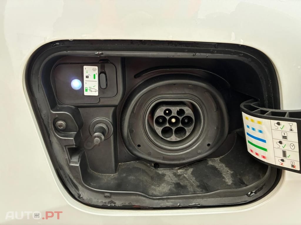 Renault Captur E-Tech Intens