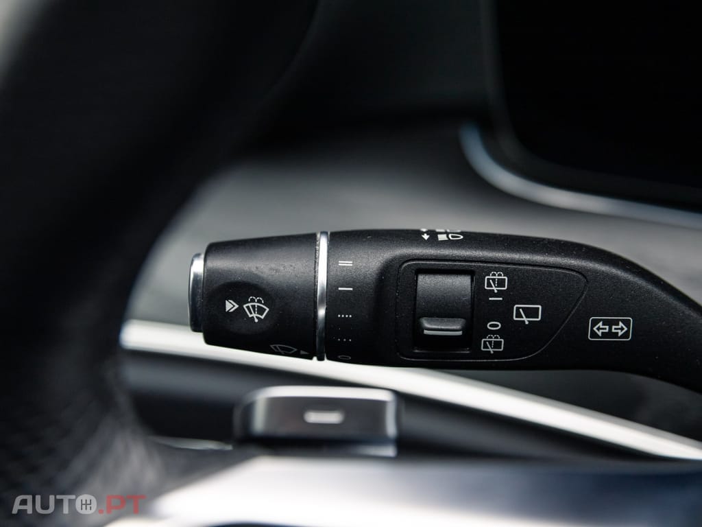 Mercedes-Benz E 300 de 9G-TRONIC AMG Line