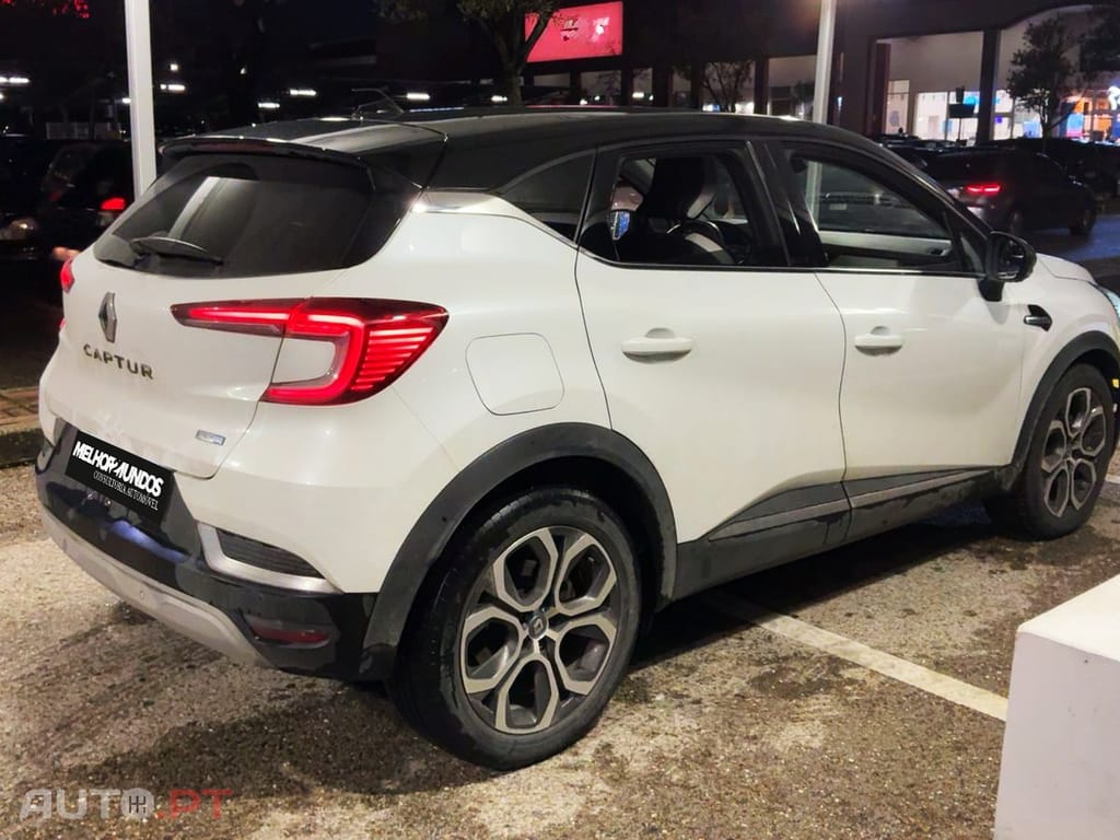 Renault Captur 1.6 E-Tech Zen