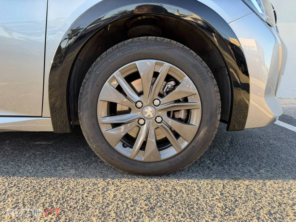 Peugeot E-208 50 kWh Style