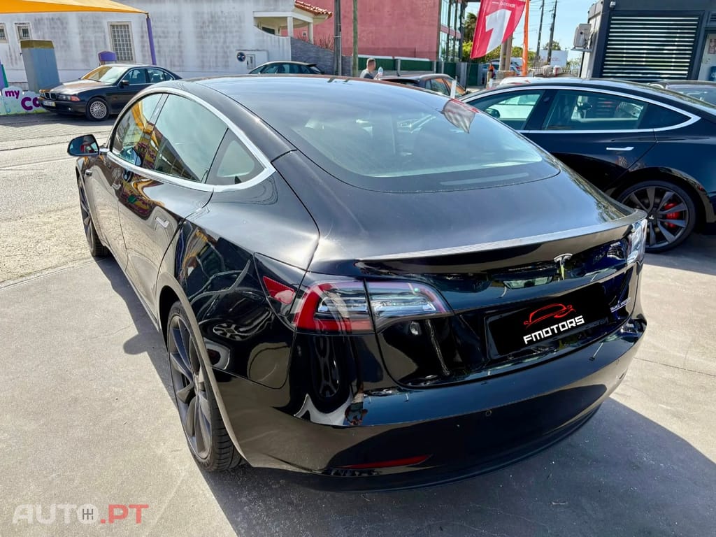 Tesla Model 3 Performance